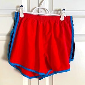 Nike Tempo Dri Fit Shorts - Medium